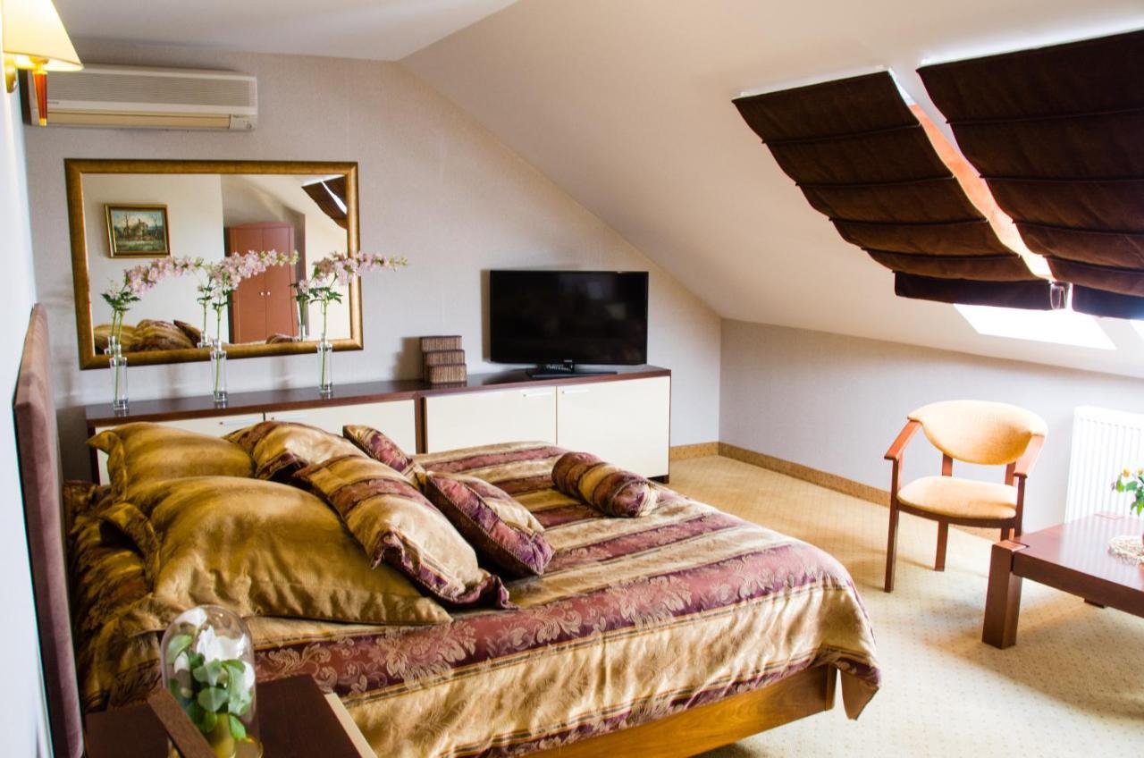 Hotel Verde Koszalin Esterno foto