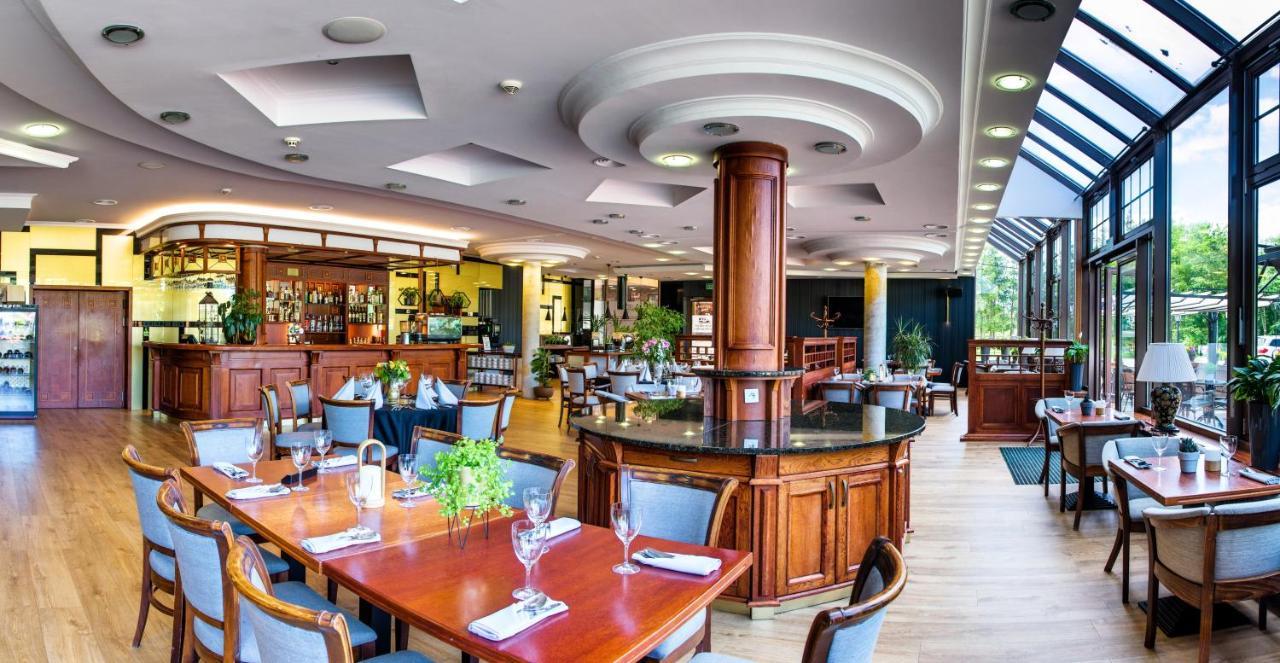 Hotel Verde Koszalin Esterno foto