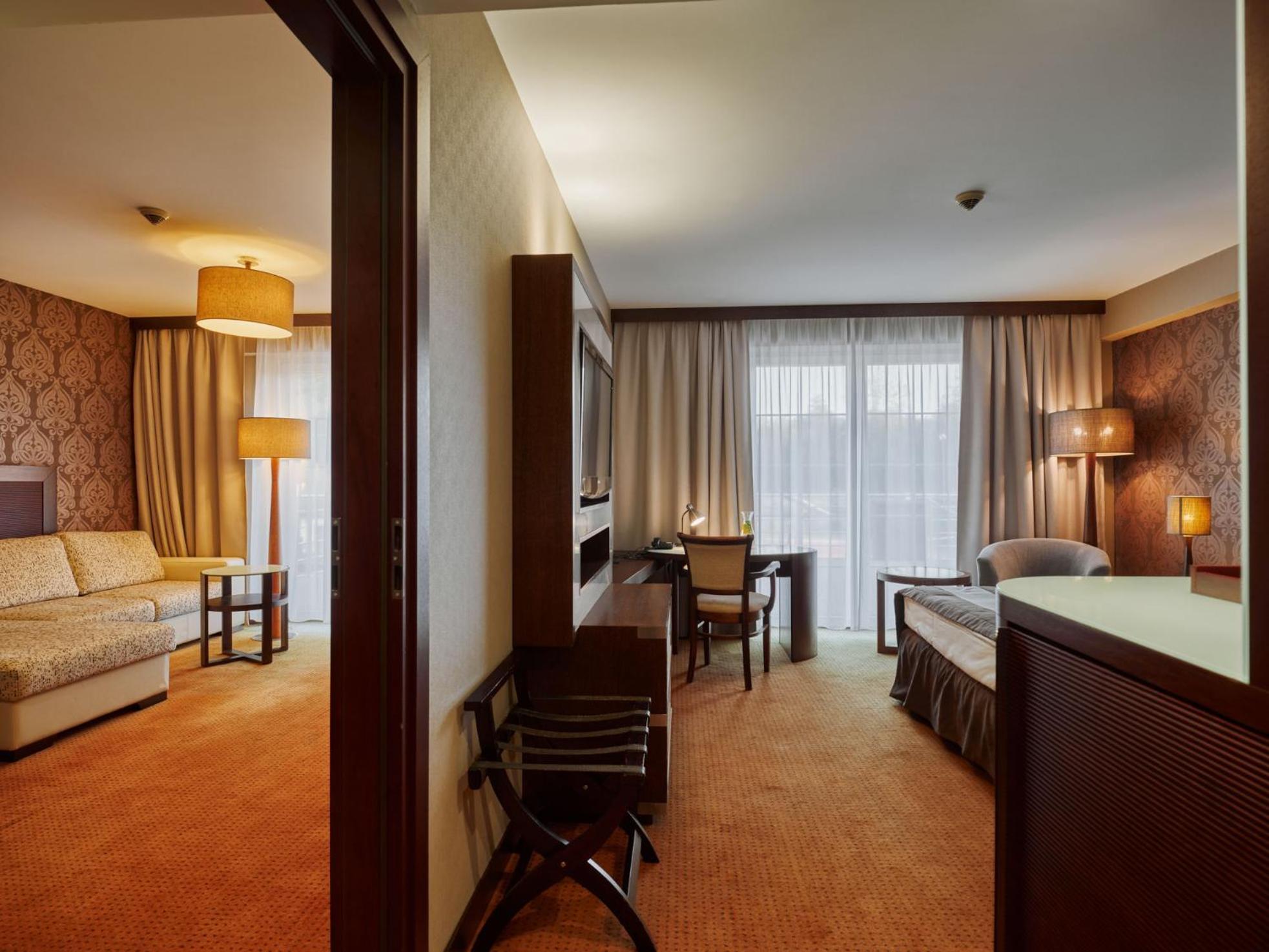 Hotel Verde Koszalin Esterno foto